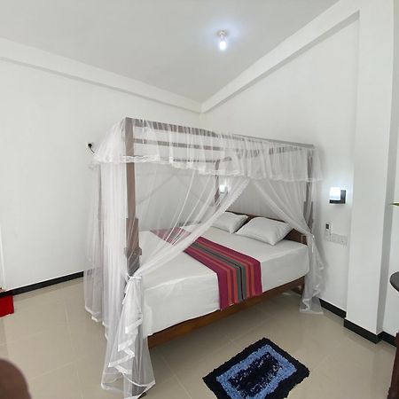 New Sandaruvilla เวลิกามา ภายนอก รูปภาพ